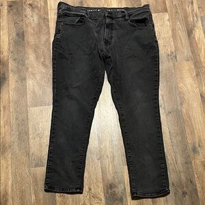 Arizona Jean Company Men's Dark Black Straight Jeans 38x30